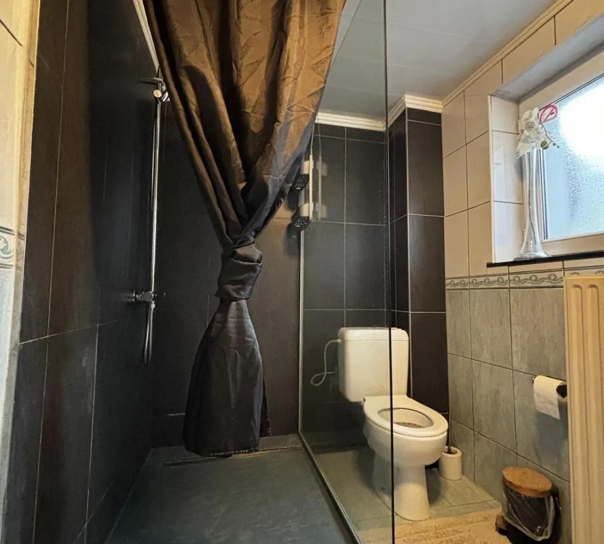 Homestay Bruxelles Expo Tour Et Taxi Apartment Belgium