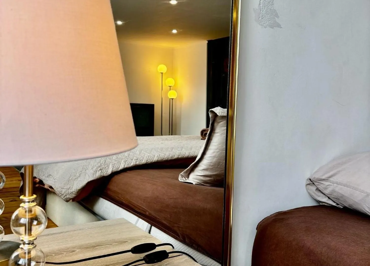 Homestay Bruxelles Expo Tour Et Taxi Apartment