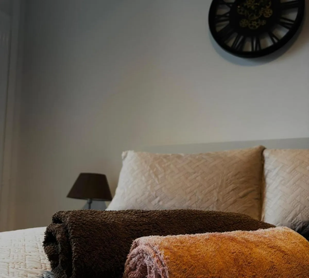 Homestay Bruxelles Expo Tour Et Taxi Apartment Belgium